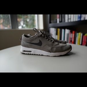 Nike Air Max Thea’s